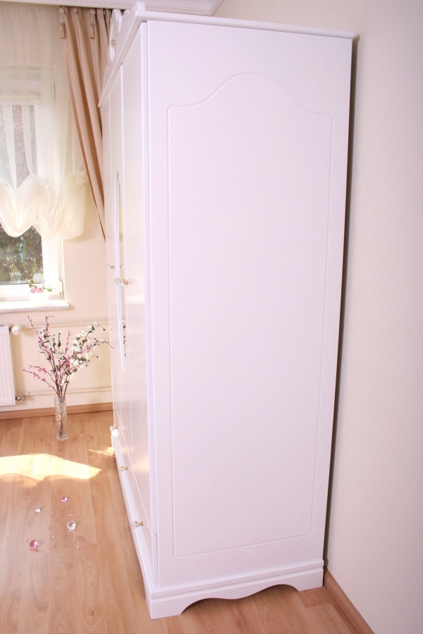 Kleiderschrank weiß Kristallserie 2