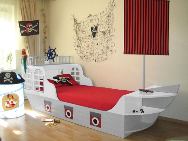 Piratenbett grau