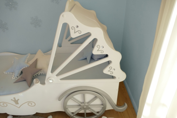 Kutschenbett weiß-silber