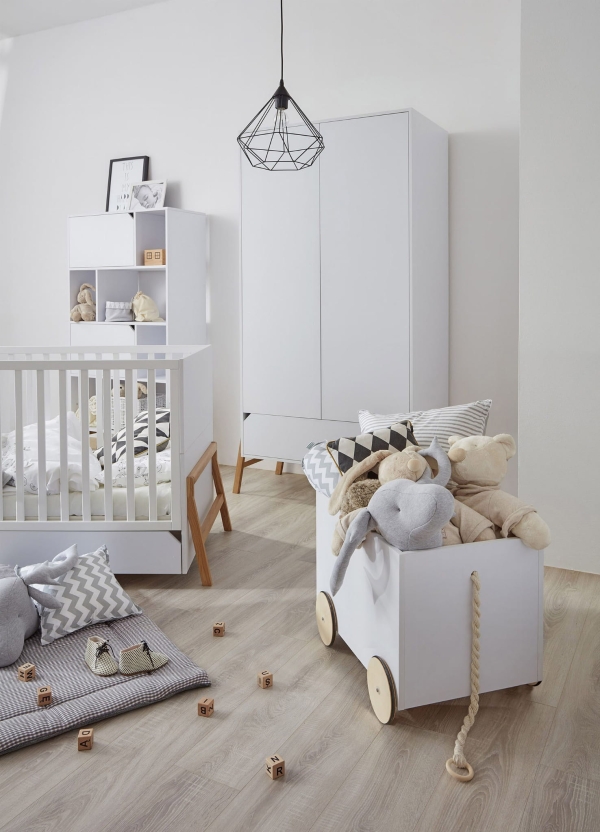 Schrank Lotta 2-türig snow