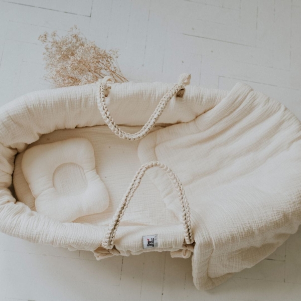 Moseskorb Meeko mit Matratze, Ständer und Textilien rosa