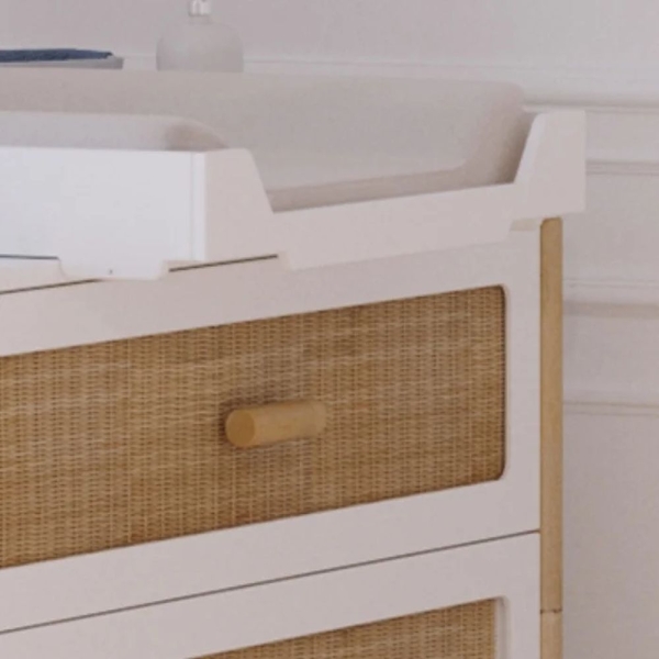 Theo Bebe Kommode Oceania Neige weiß-Rattan