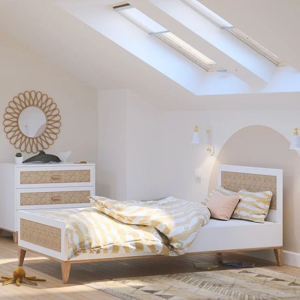 Theo Bebe Kinderbett Nami Neige weiß-Rattan 90x200