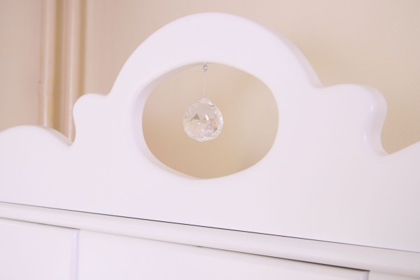 Kleiderschrank weiß Kristallserie 1