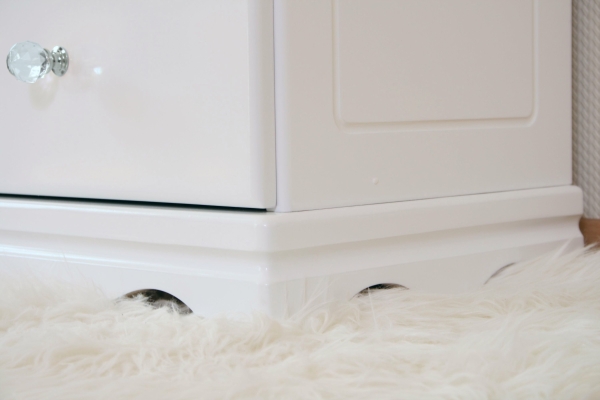 Nachttisch weiß Kristallserie 1