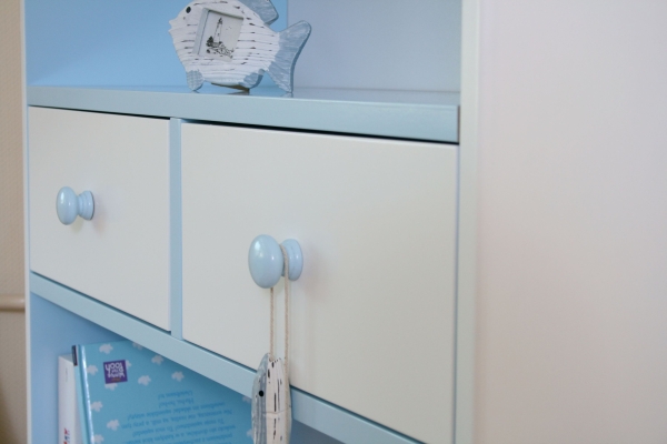 Bücherregal maritim