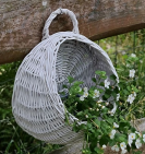 Rattan Wandkorb weiß Quasten