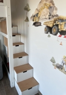 Hochbett mit Spielebene