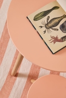 Kids Concept Kindertisch + 2 Hocker apricot