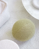 Wigiwama Boucle Teddy Ball Kissen Matcha grün