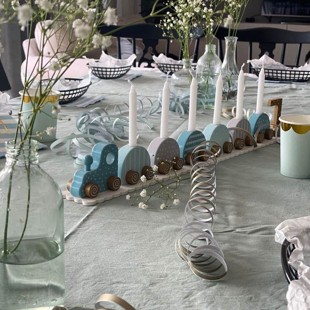 Train D'anniversaire En Bois Goki Avec Chiffres 1 à 6 - Décoration Bleue Pour Table, Garçon, à Partir De 1 An (16x12x7cm)