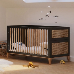 Theo Bebe Babybett Nami Onyx 70x140 schwarz-Rattan