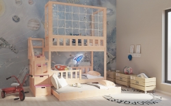 Hochbett mit Schutznetz und Treppe